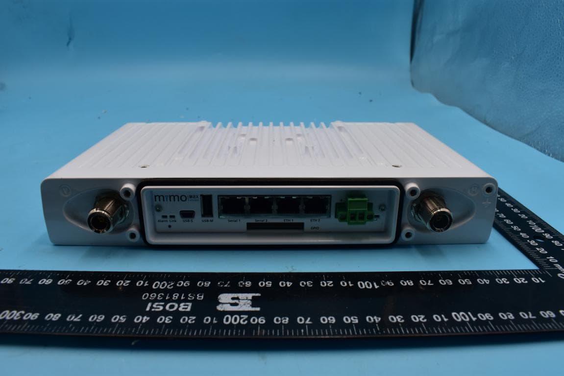 800MHz Tornado Transceiver - FCC ID XMK-MMXTRNB005 - MiMOMax Wireless Limited (2)