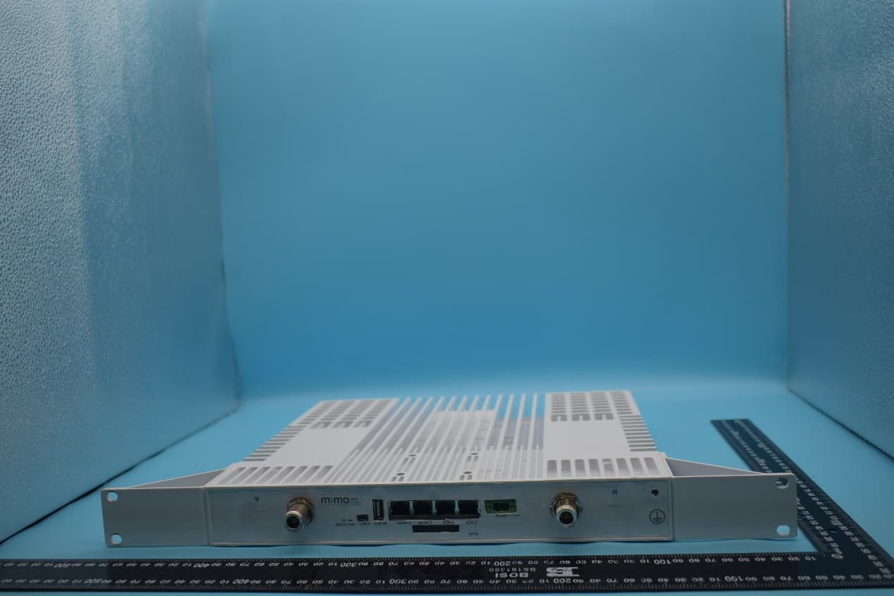 700MHz Upper A Block TornadoX Transceiver - FCC ID XMK-MMXTRNXB001 - MiMOMax Wireless Limited (3)