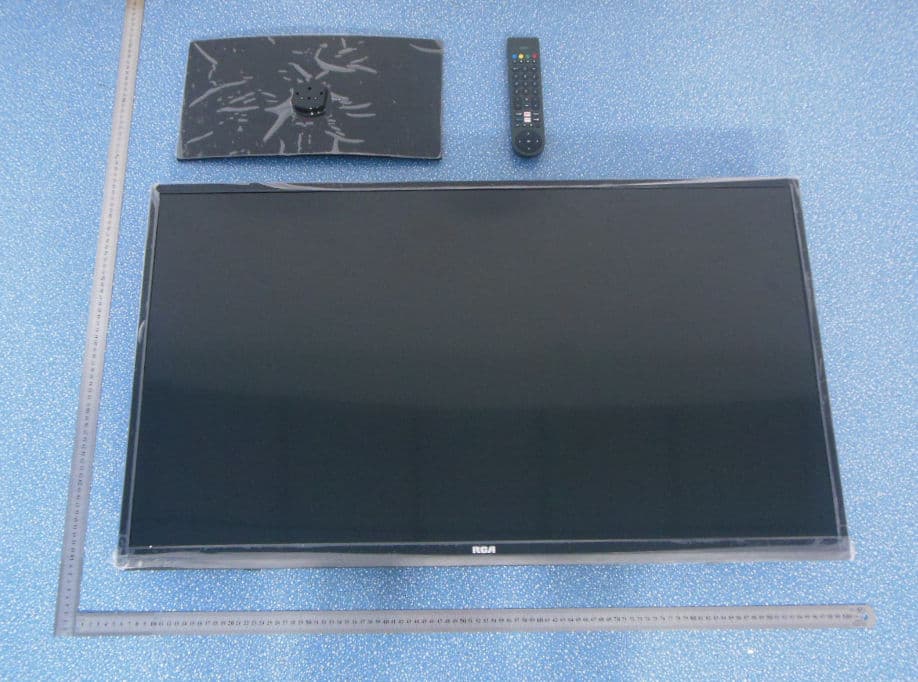 40in LED LCD FULL HD SMART TV - FCC ID XOMIPD40B240 - Shenzhen Qiyue Optronics Company Limited (2)