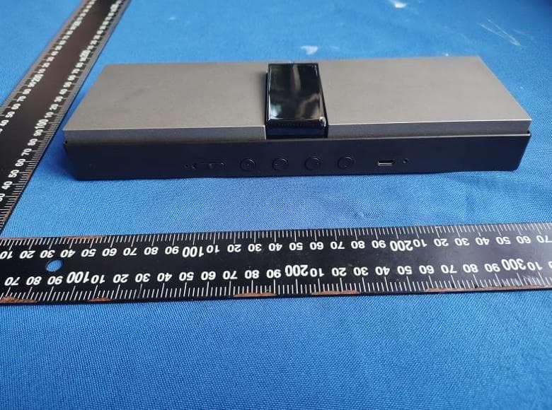 Page turner, B.T. page turner, Wireless page turner, Pedal, B.T. pedal, Wireless pedal, Wireless page turner pedal, Page Turner Pedal, Page-turning pedal, Foot Switch Pedal - FCC ID XR3-BOOXBLUE - ONYX INTERNATIONAL INC.