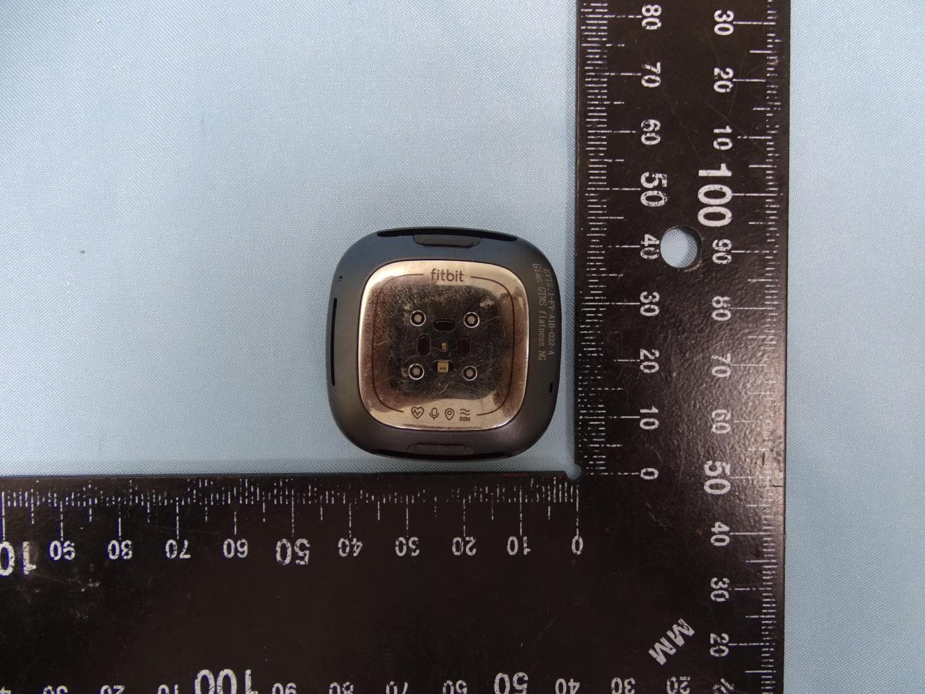 Smartwatch - FCC ID XRAFB511 - Google LLC
