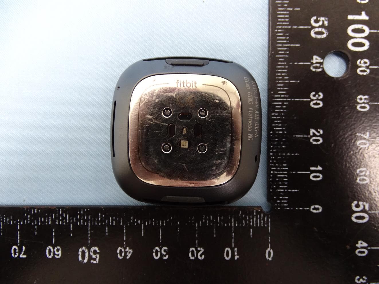 Smartwatch - FCC ID XRAFB512 - Google LLC (2)