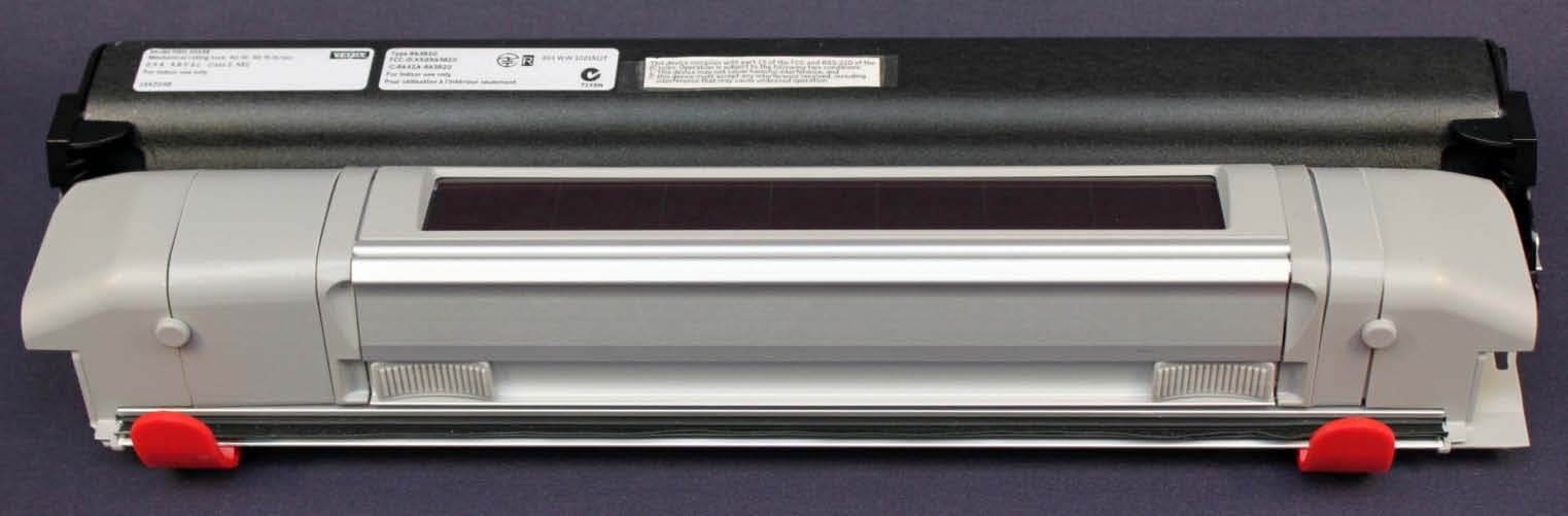 Motor unit for solar/battery powered blinds - FCC ID XSG863820 - VELUX America Inc. (2)