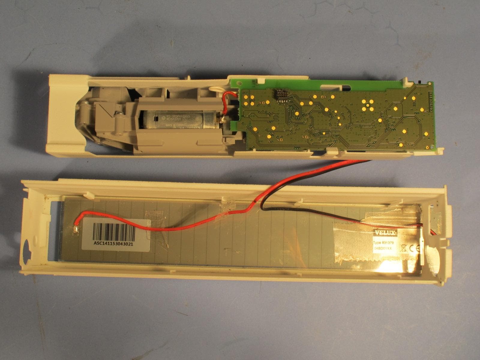 Battery operated Blind - FCC ID XSG865480 - VELUX America Inc.