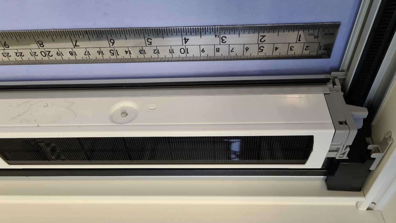 Blind (battery powered) - FCC ID XSG866062 - VELUX America Inc.