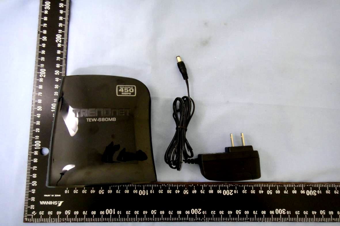 450Mbps Dual Band Wireless N 4-Port Media Bridge - FCC ID XU8TEW680MB - TRENDNET, Inc.