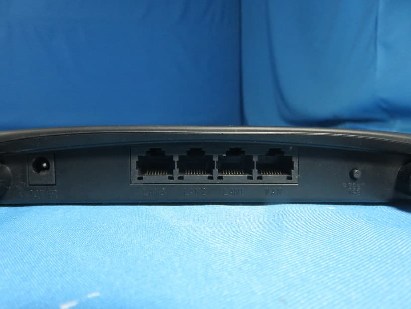 AC1200 Wireless Dual band Gigabit Router - FCC ID XU8TEW831DR - TRENDNET, Inc. (5)