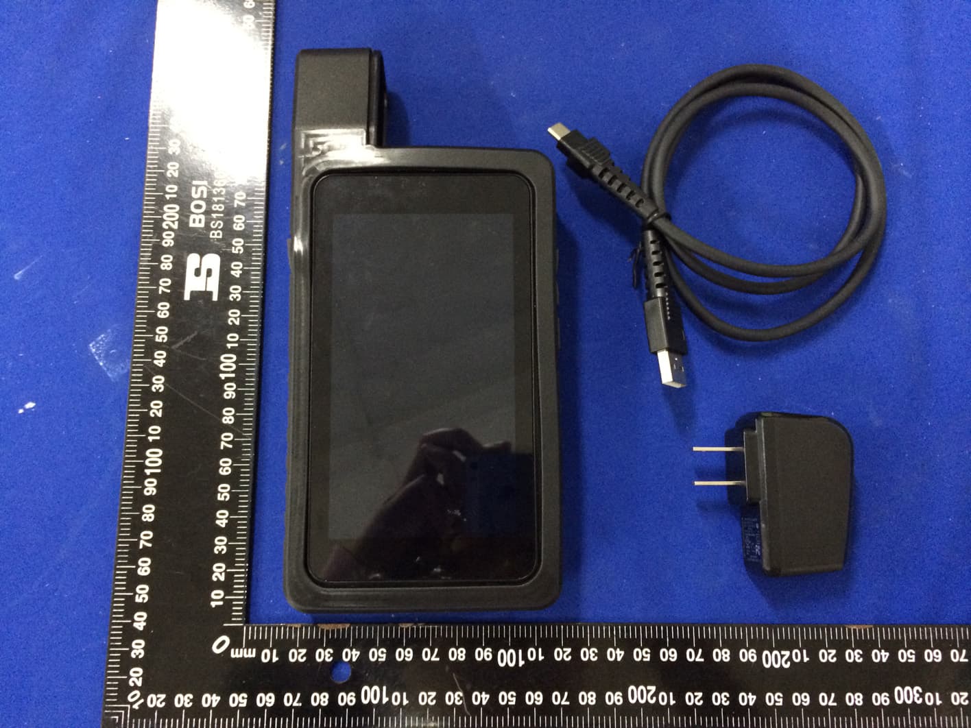 AUTO Smart Diagnostic Tool - FCC ID XUJDIAGUNV - Launch Tech Co., Ltd. (2)