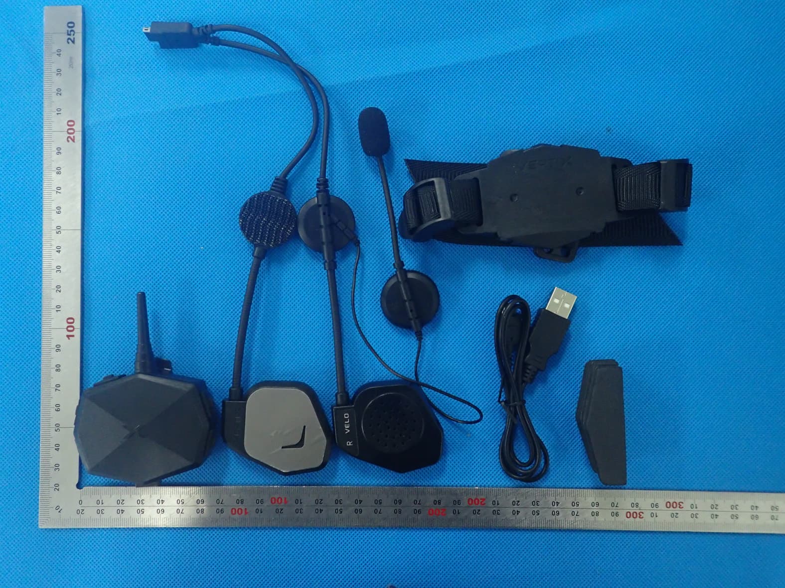 Wireless Sports Headset - FCC ID XUR-VELO1 - Xtreme DSP Global Pte Ltd