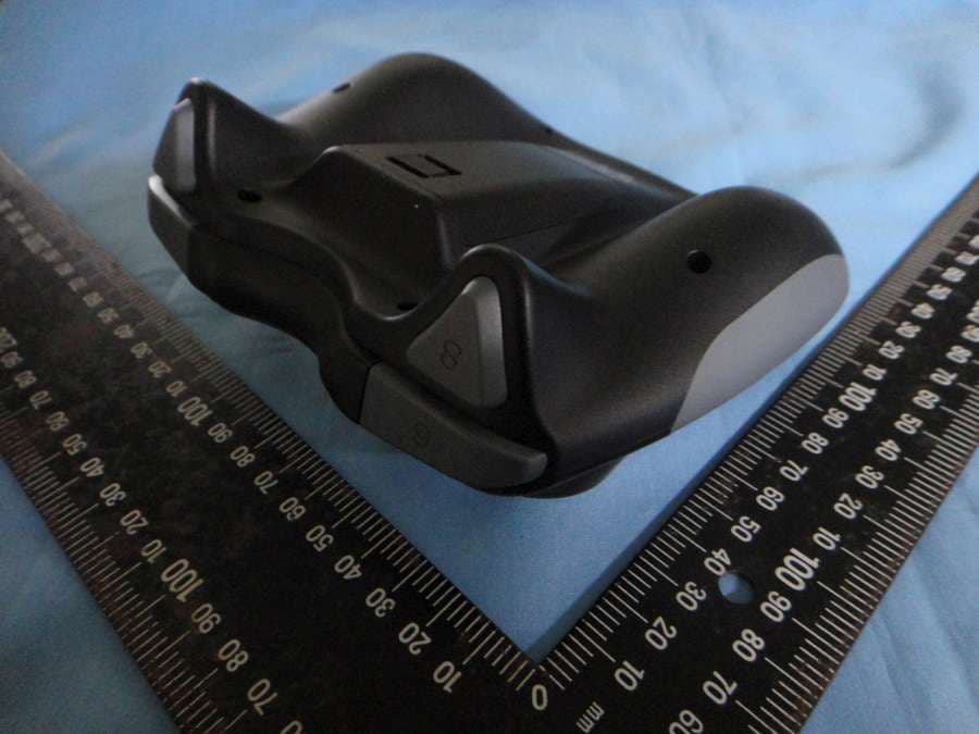 BASIC AIR KEYBOARD CONQUEROR - FCC ID XV3AK10 - Holy Investment Co., Ltd. (2)