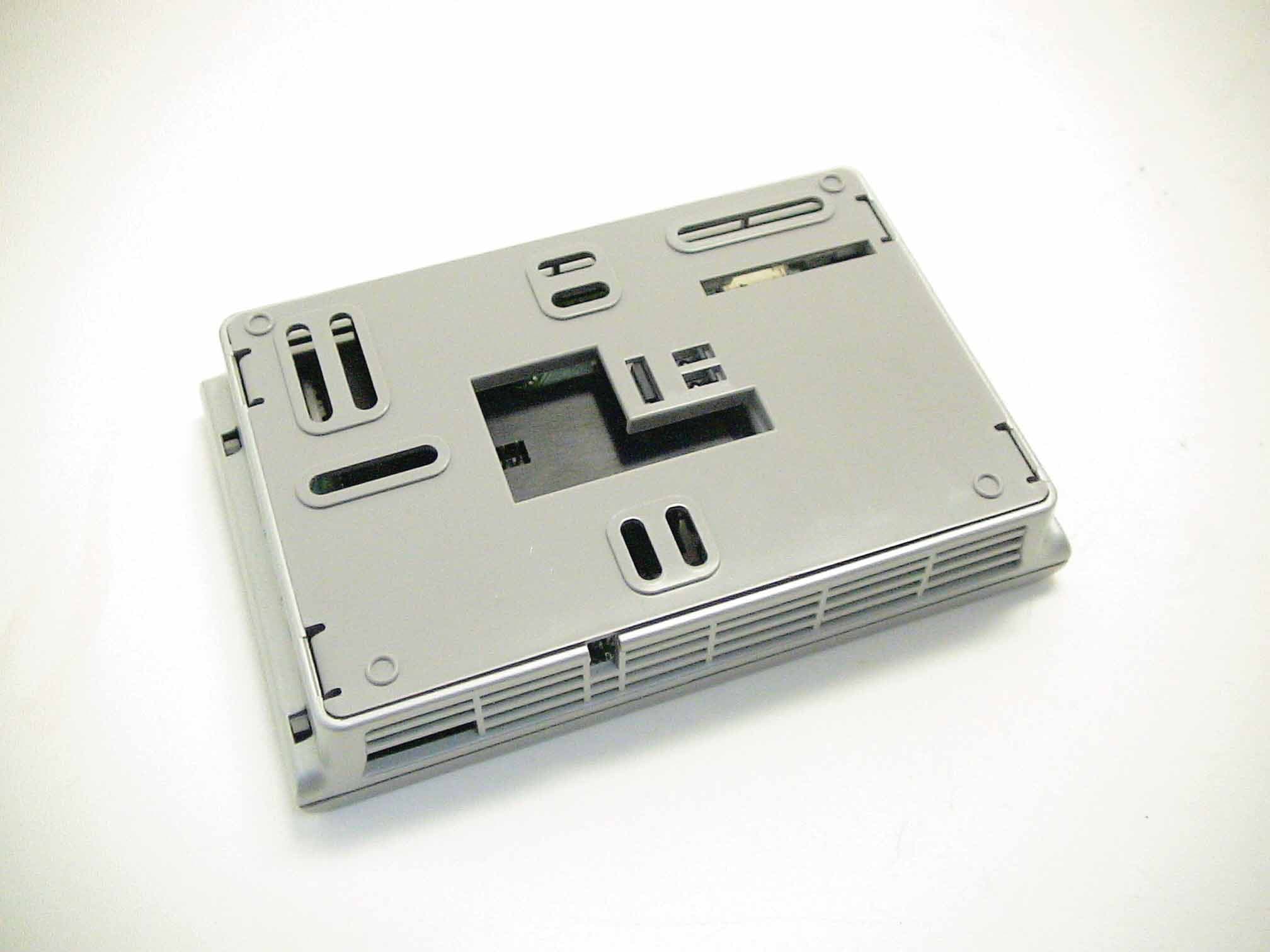 HVAC Comfort Controller - FCC ID XVRZONE940TRX - Trane US, Inc. (2)