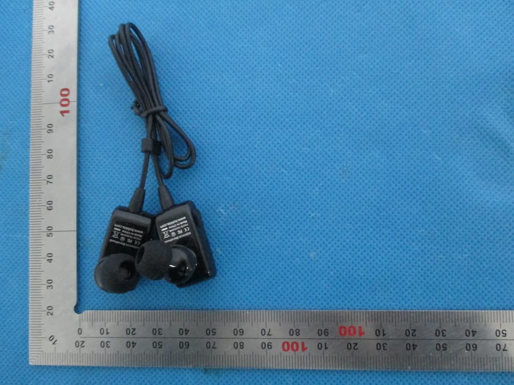 Bluetooth Headset - FCC ID XWAKOKKIA - KOKKIA, Inc