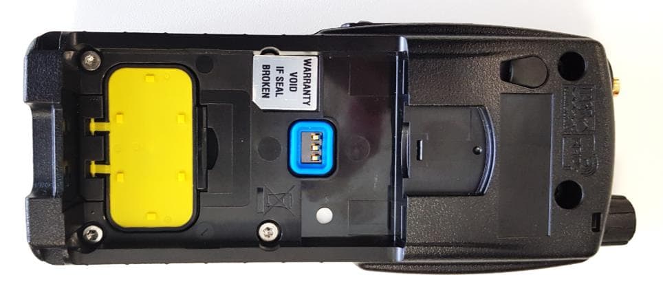 TETRA Portable Terminal with Bluetooth and WLAN - FCC ID XX6SC2028W - Sepura Limited (4)