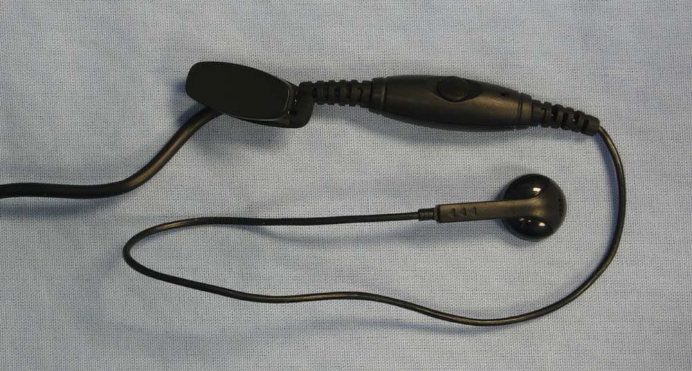 TETRA Portable Terminal - FCC ID XX6STP8140 - Sepura Limited (3)