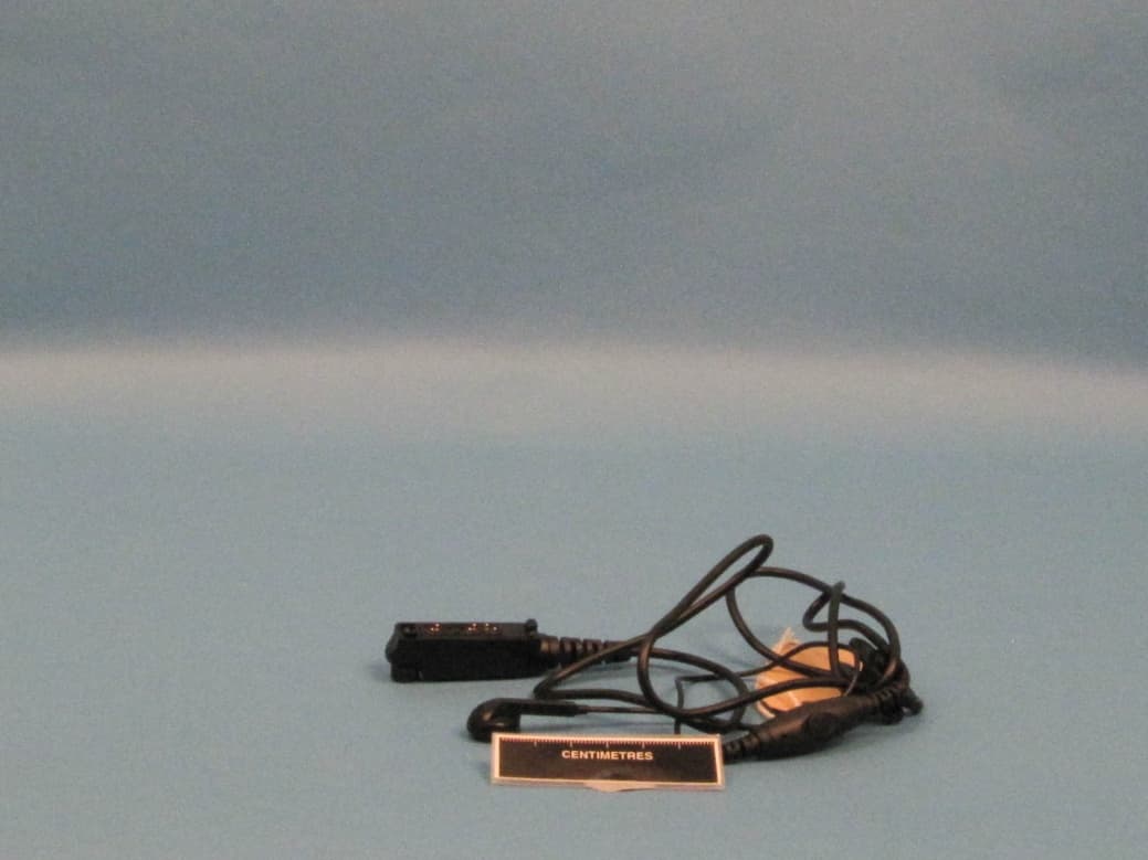 TETRA Portable Terminal - FCC ID XX6STP9240 - Sepura Limited (2)