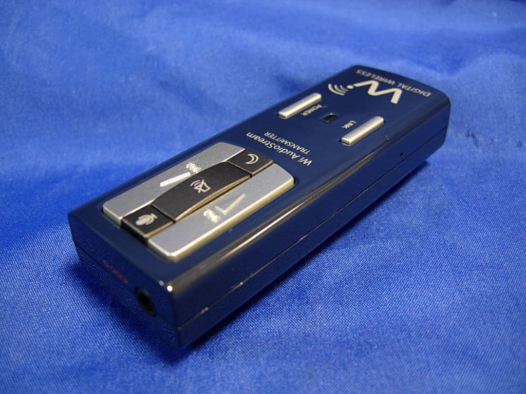 PROFESSIONAL STEREO DIGITAL WIRELESS AUDIO DONGLES (TRANSMITTER) - FCC ID XZ3-KEN4-T - Jangus Music Inc. (3)