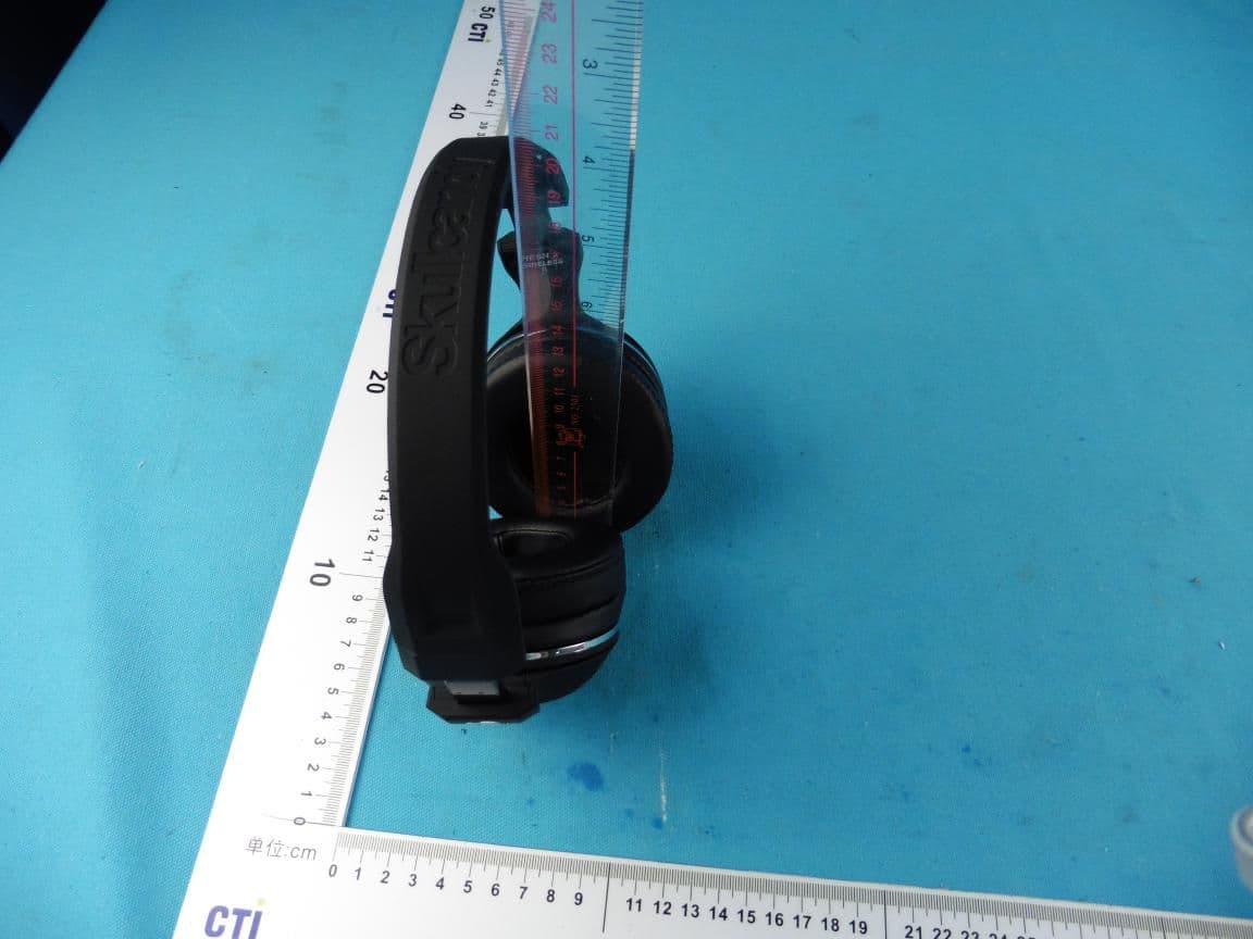 Bluetooth Headphone - FCC ID Y22-SK20130015 - Skullcandy Inc. (3)