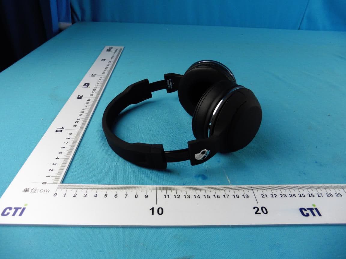 Bluetooth Headphone - FCC ID Y22-SK20130015 - Skullcandy Inc. (4)