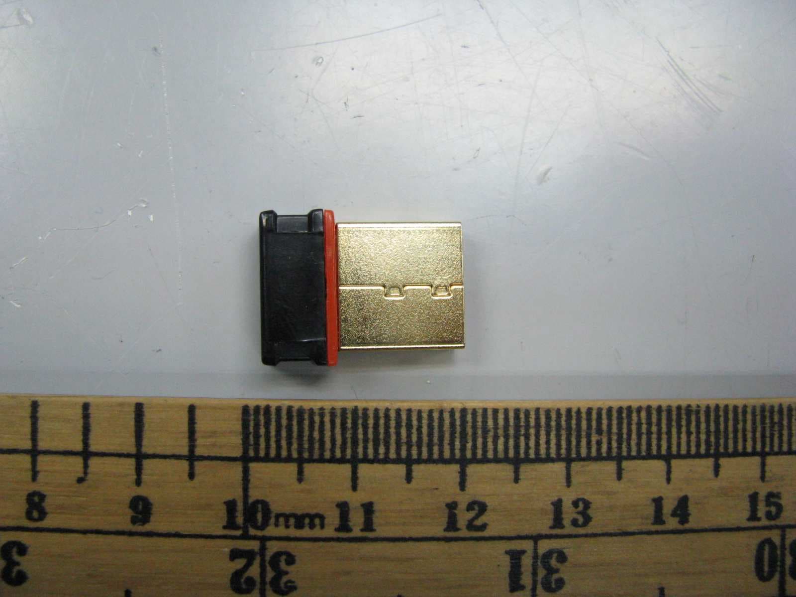 Wireless Mouse V1 - FCC ID Y35-9820102D - Posturite LTD (2)