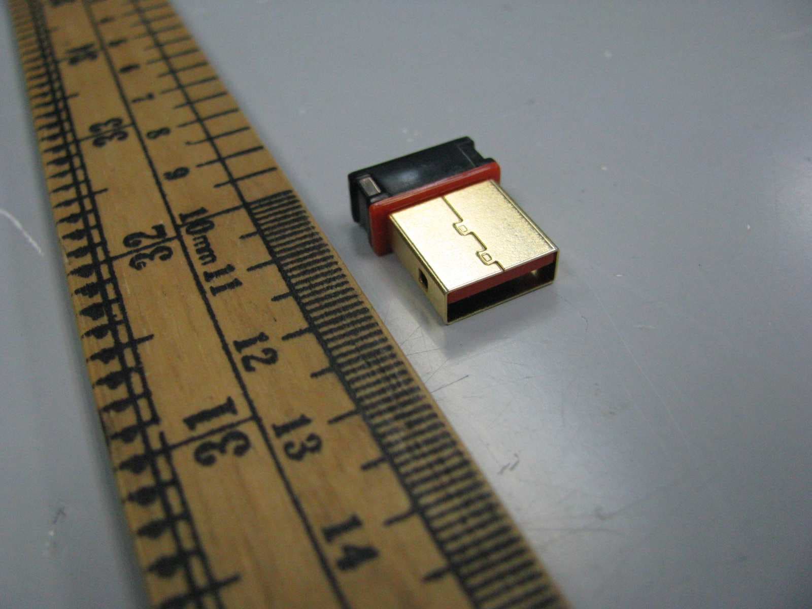 Wireless Mouse V1 - FCC ID Y35-9820102D - Posturite LTD (3)
