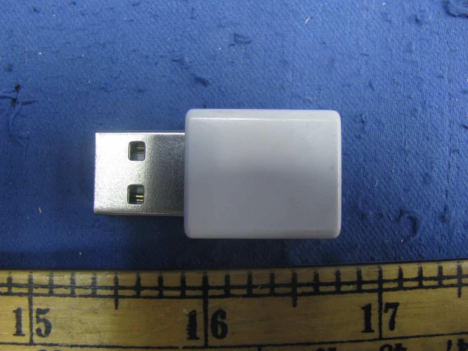 Siftable - FCC ID Y3Q-SIFTEO10DG - SIFTEO INC.