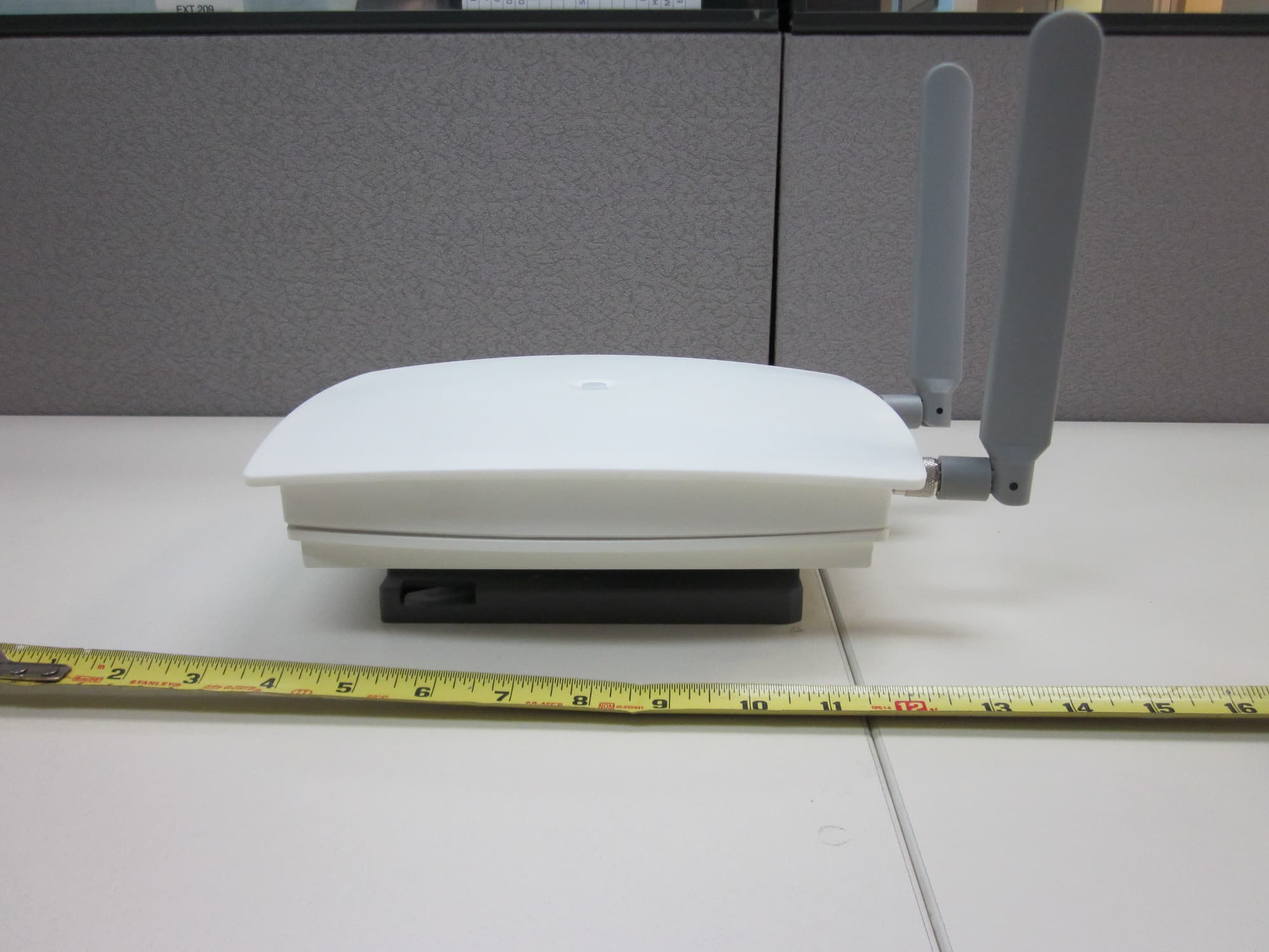 High Capacity Indoor Radio Node for UMTS Coverage - FCC ID Y47RN200B2 - SpiderCloud Wireless (4)