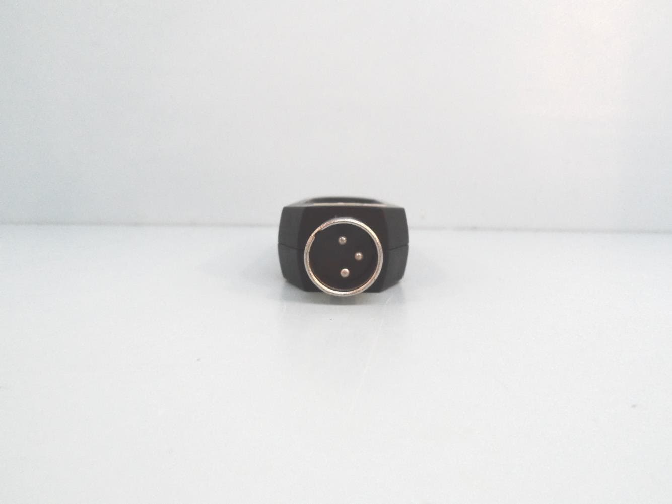 Bluetooth Receiver with XLR outputs - FCC ID Y4O-TBT2 - INMUSIC BRANDS INC (3)
