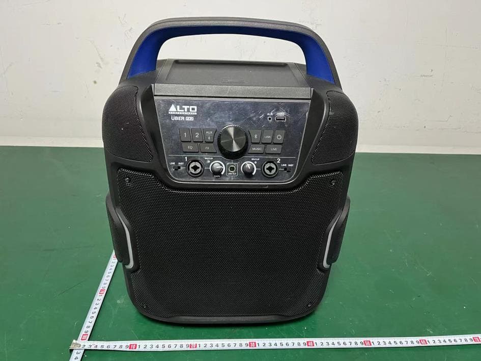 BATTERY-POWERED PERFORMANCE PA WITH DIGITAL EFFECTS - FCC ID Y4O-TXP12 - INMUSIC BRANDS INC (2)