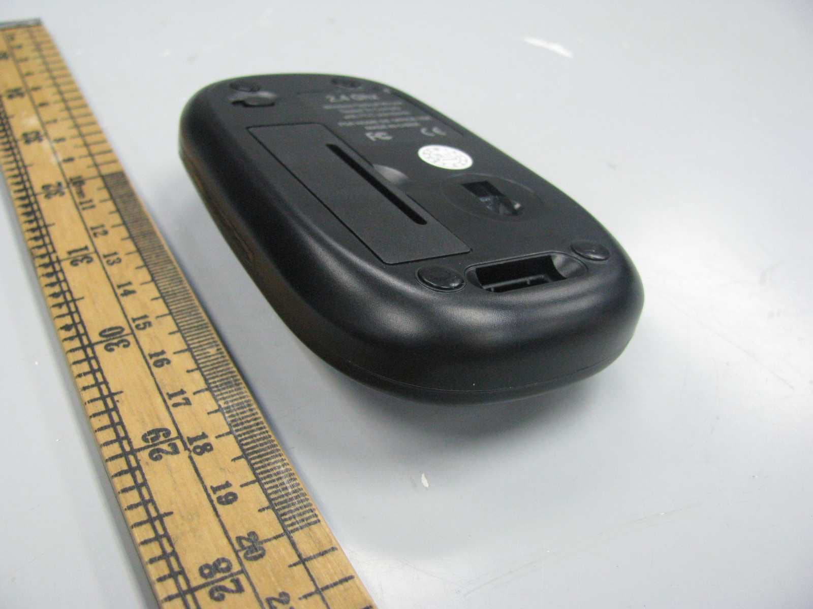2.4Ghz wireless optical mouse - FCC ID Y4PBONDID10 - Shenzhen Bondidea Technology Co., LTD