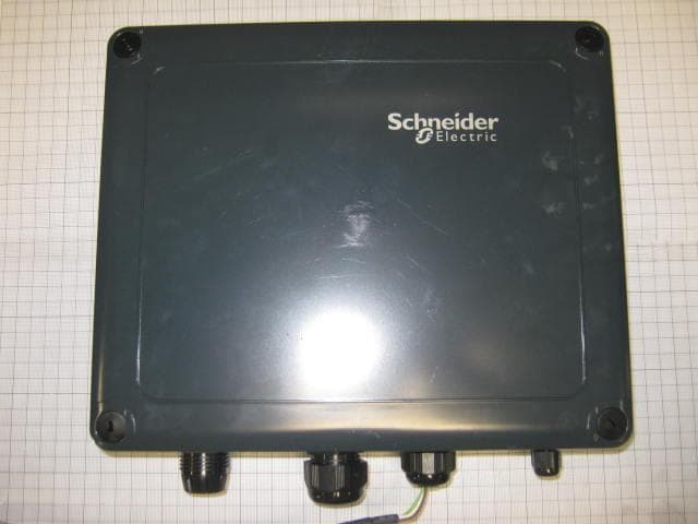 ZARB BASE use a Bluetooth module - FCC ID Y7HZARB - Schneider Electric Industries France L'Isle d'Espagnac (2)