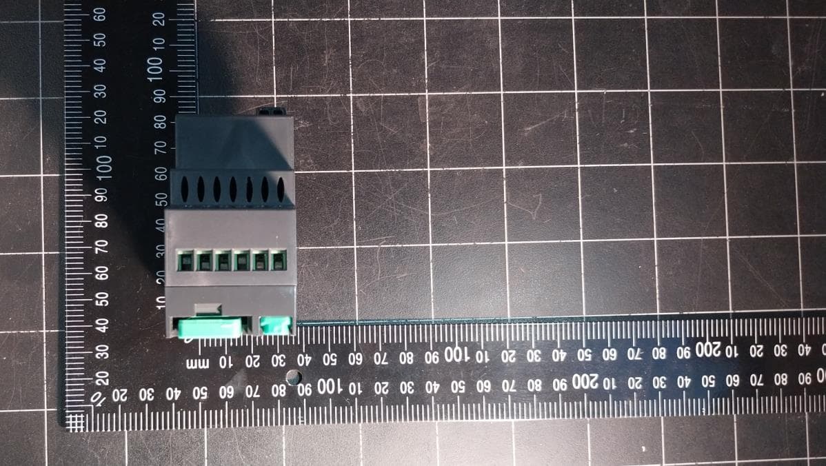 Configurable receiver, Harmony XB5R, 2 relays, 2 buttons, 6 indicating LEDs, monostable, bistable, stop start, 24...240V AC/DC - FCC ID Y7HZBRRA - Schneider Electric Industries France L'Isle d'Espagnac