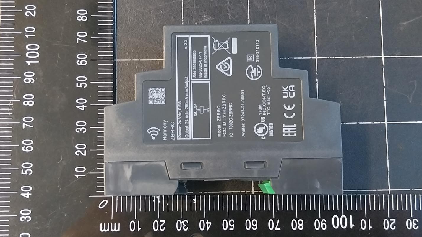Programmable receiver, Harmony XB5R, 4 PNP, 2 buttons, 6 indicating LEDs, monostable, 24VDC - FCC ID Y7HZBRRC - Schneider Electric Industries France L'Isle d'Espagnac