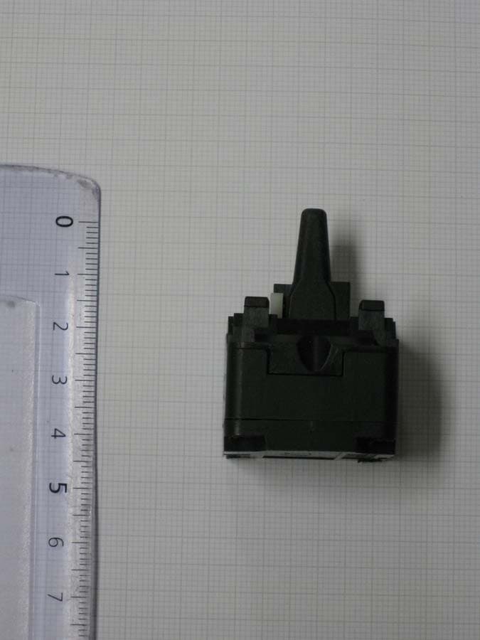 TRANSMITTER FOR USE WITH A PUSHBUTTON HEAD - FCC ID Y7HZBRT - Schneider Electric Industries France L'Isle d'Espagnac
