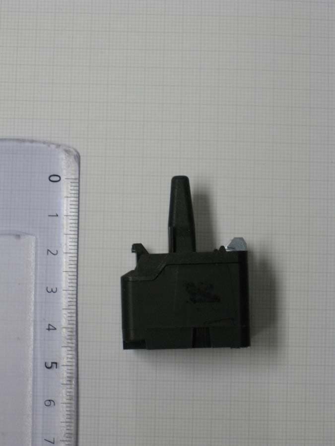 TRANSMITTER FOR USE WITH A PUSHBUTTON HEAD - FCC ID Y7HZBRT - Schneider Electric Industries France L'Isle d'Espagnac (3)