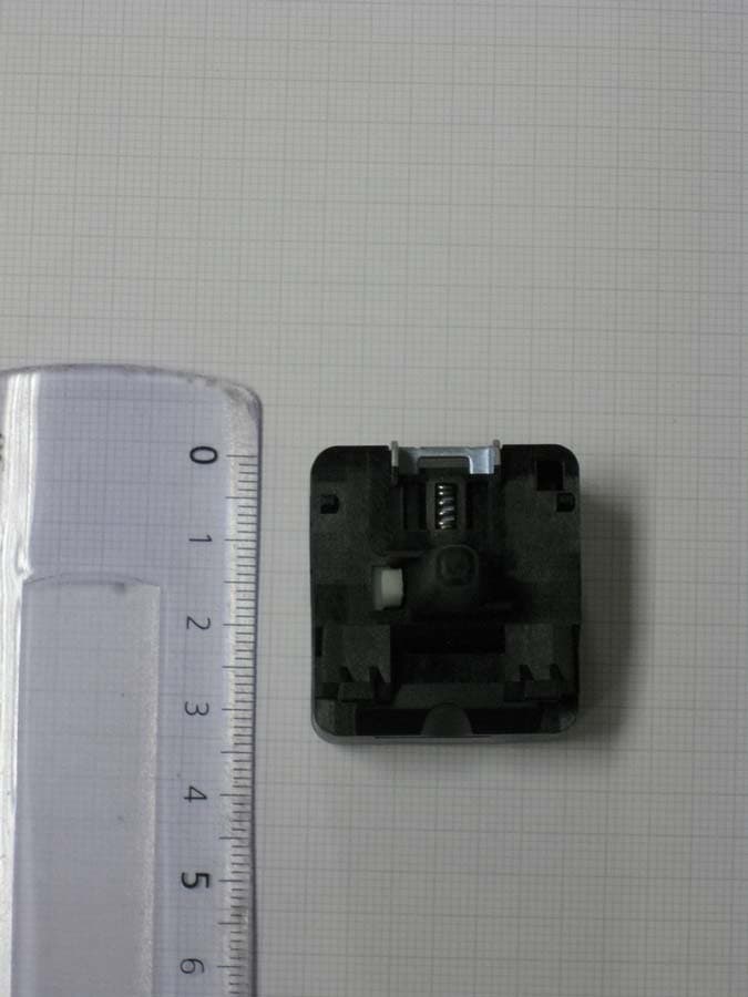 TRANSMITTER FOR USE WITH A PUSHBUTTON HEAD - FCC ID Y7HZBRT - Schneider Electric Industries France L'Isle d'Espagnac (2)