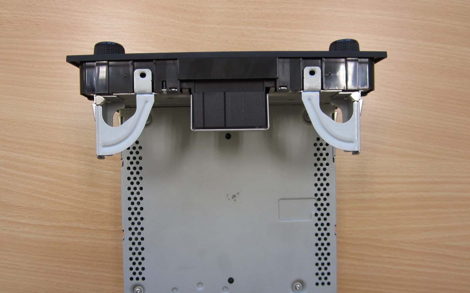 MIB Entry Radio - FCC ID Y7OMIBENTRYRADIO - Continental Automotive Technologies GmbH (3)