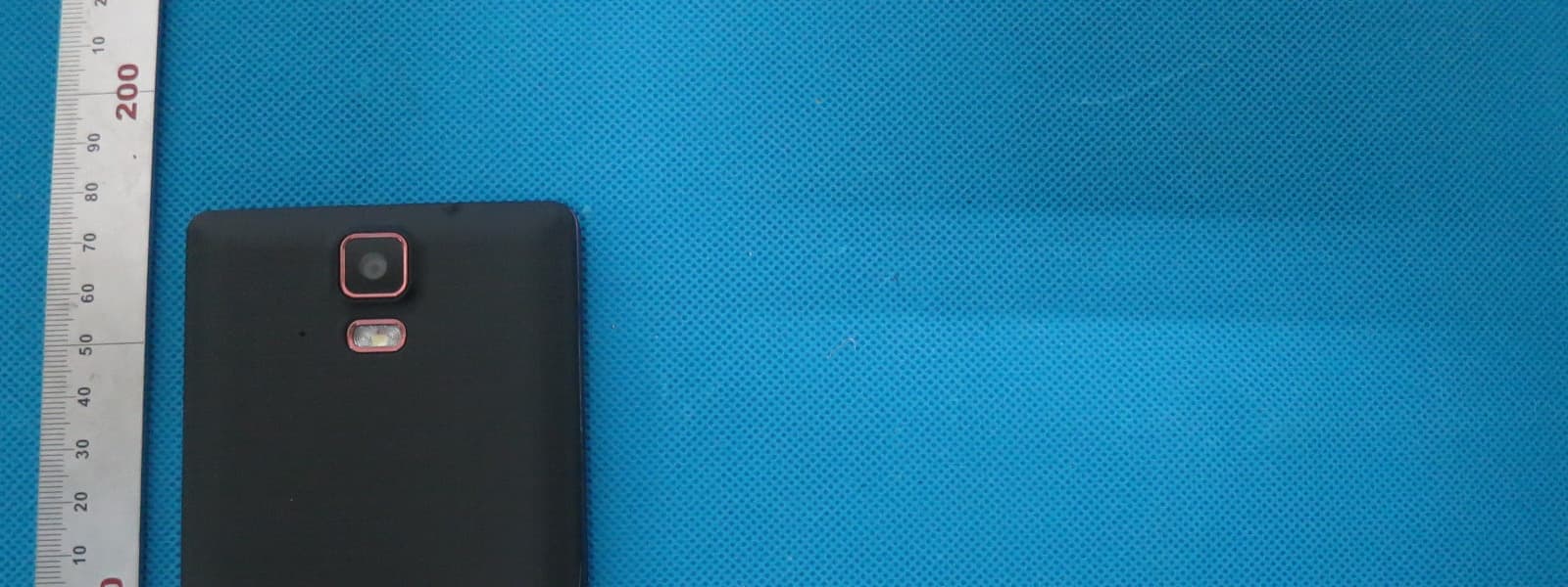 Mobile Phone - FCC ID Y7WPLUMX230 - CLC Hong Kong Limited
