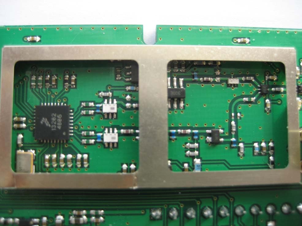 Wireless Communication Hub - FCC ID Y88-AH20R01 - ASSA ABLOY AB