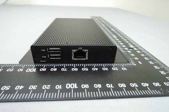 Digital Signage Media Appliance - FCC ID Y9E-XMP-6200 - IAdea Corporation (3)