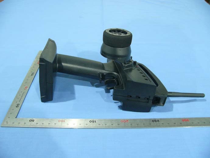 3CH 2.4GHz FHSS RADIO SYSTEM - FCC ID Y9XHPIRACING00001 - Hobby Products International Inc. (4)