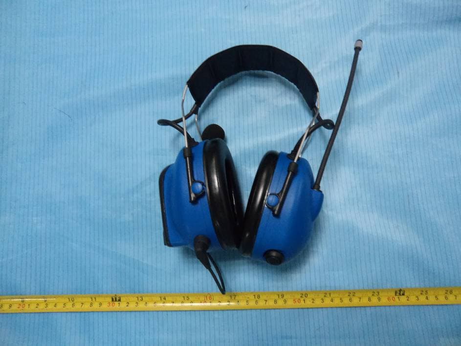 Lite-Com Pro II - FCC ID Y9ZMT401050 - 3M Company (2)