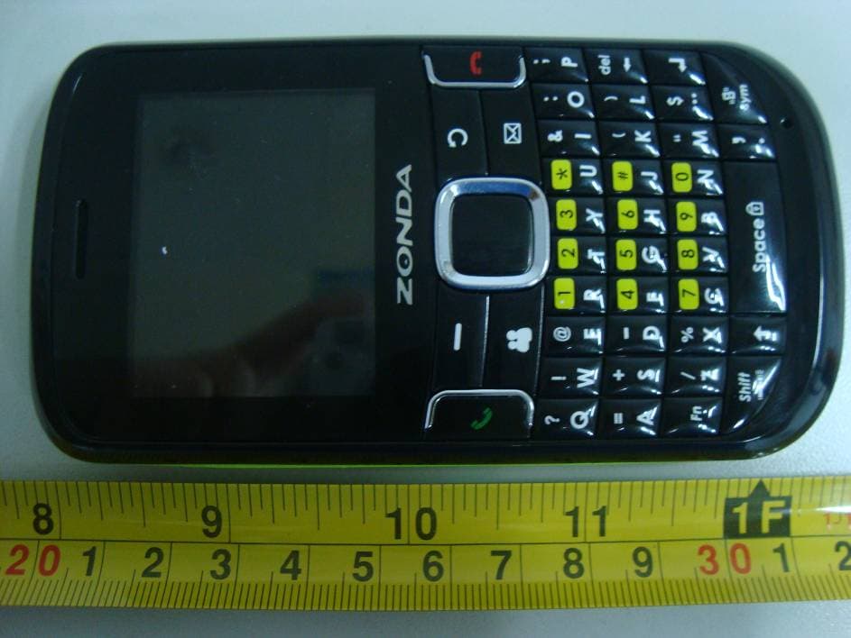GSM Mobile Phone - FCC ID YAUZMCK740 - ZONDA Corporation, S.A. de C.V.
