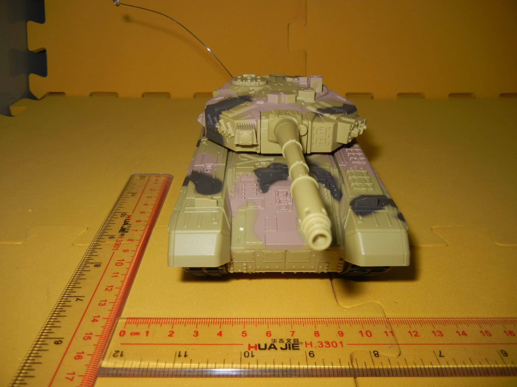 Wireless Remote Control Toy - RX - FCC ID YB7D73R49 - Junxing Toys Industrial Company Ltd. (5)