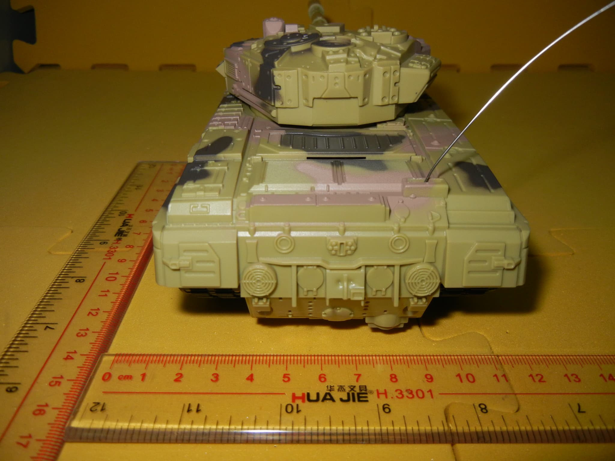 Wireless Remote Control Toy - RX - FCC ID YB7D73R49 - Junxing Toys Industrial Company Ltd. (3)