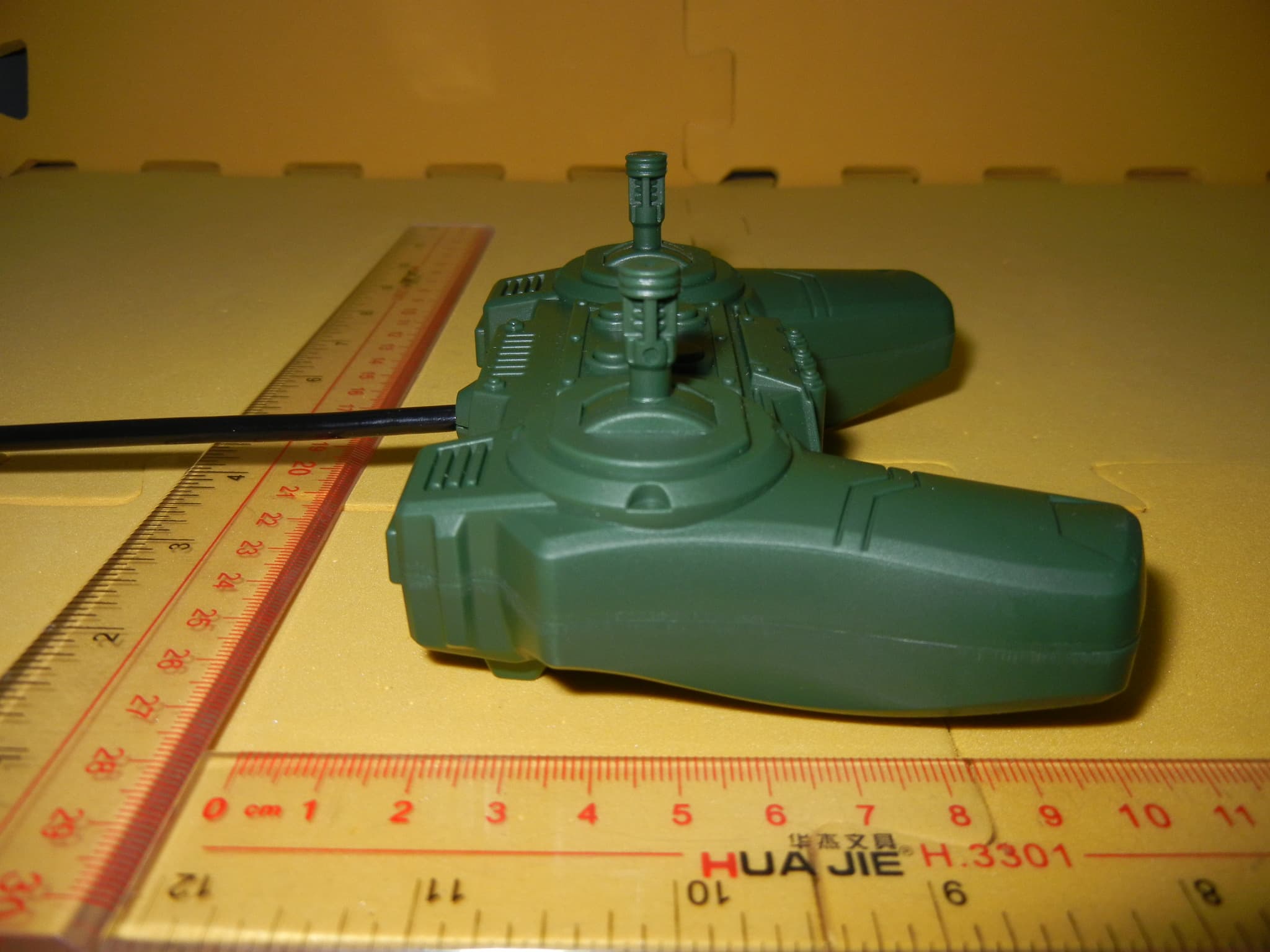 Wireless Remote Control Toy - TX - FCC ID YB7D73T27 - Junxing Toys Industrial Company Ltd. (2)