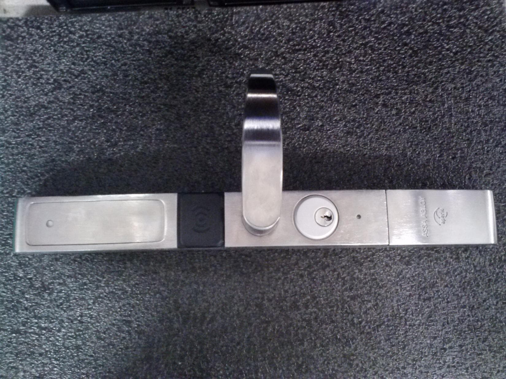 A100 Wireless Door Lock - FCC ID YBE3090AP - Adams Rite Manufacturing Co.