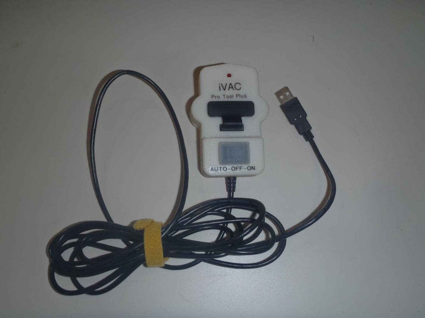 Dust Collector Remote Control - FCC ID YCH-IVACTP - BCTINT Limited (1)