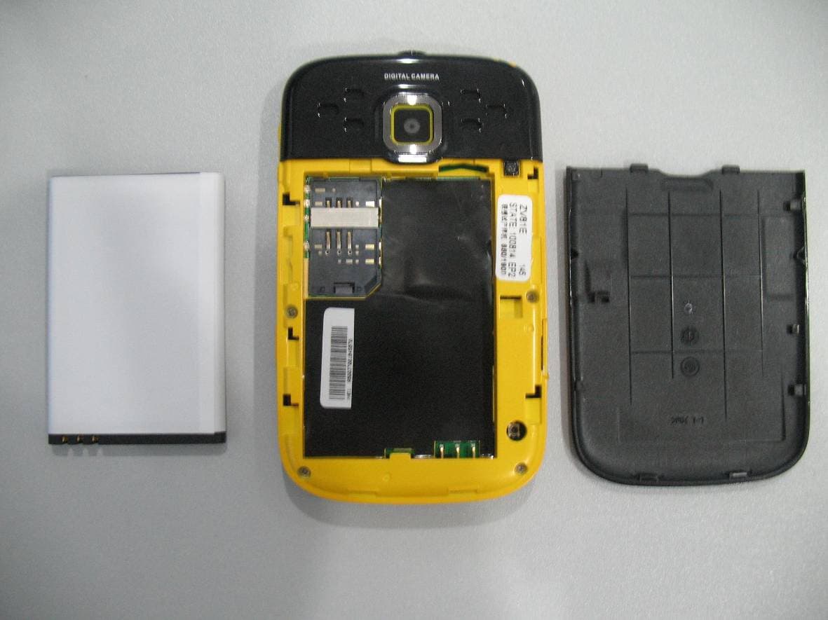 MOBILE PHONE - FCC ID YCNSHARK32 - Lenovo Mobile Communication Technology Ltd. (2)