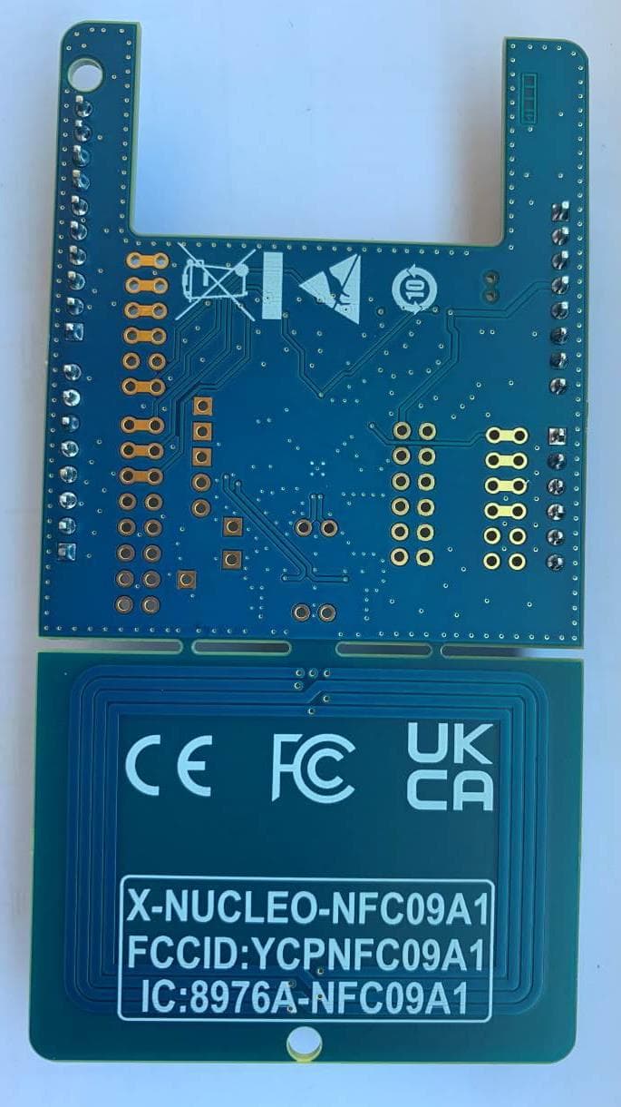 NFC card reader evaluation board - FCC ID YCPNFC09A1 - STMicroelectronics (Rousset) SAS (2)