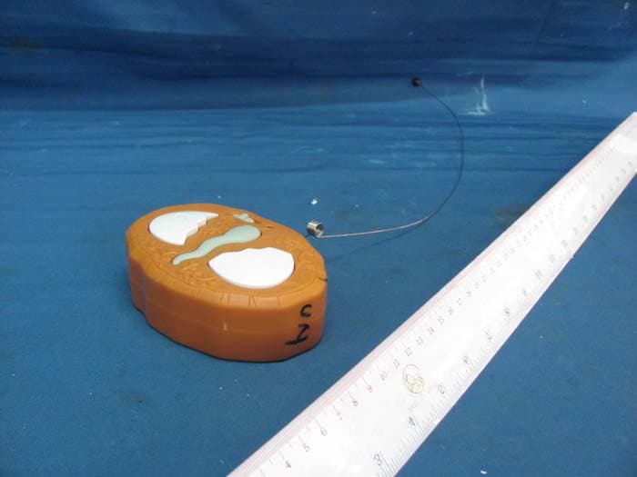 Radio Controlled Rattlesnake TX - FCC ID YCR-AP-1001T - China Industries Ltd T/A Wow! Stuff (2)